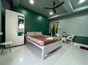 *URBAN HOME*- A Terrace Garden Studio Unit